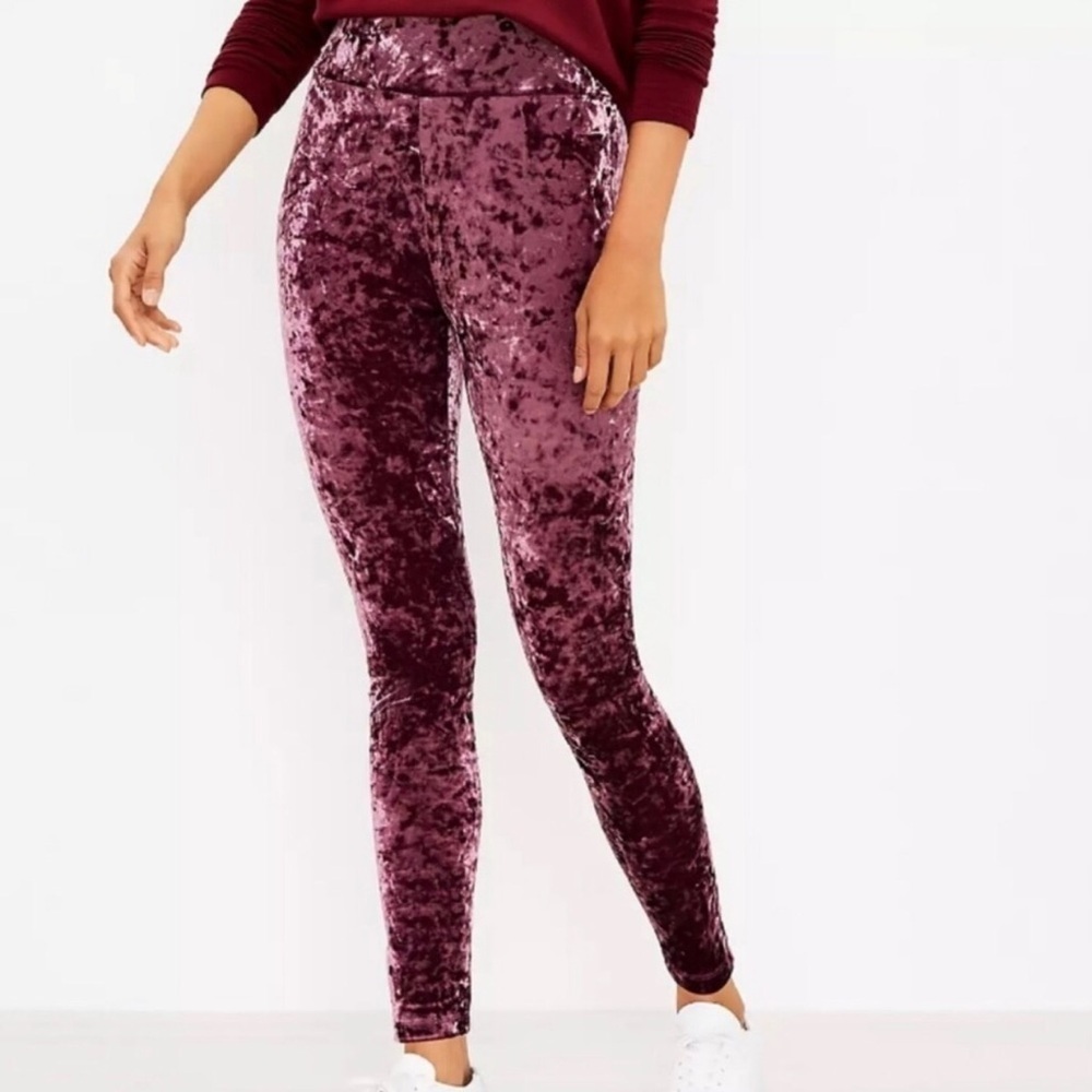 Lou & Grey Crushed Velour Leggings